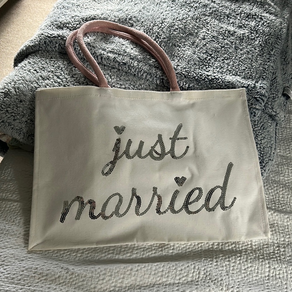 Just married tote